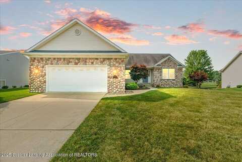 965 St. Johns Chase, Grand Ledge, MI 48837