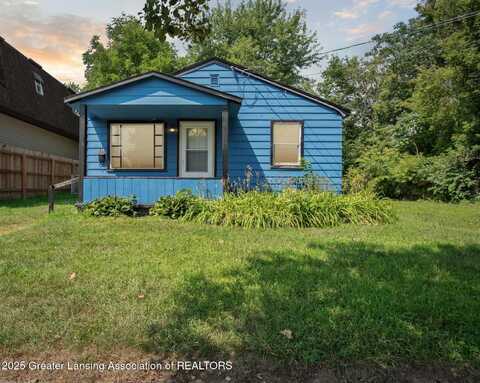 646 S Foster Avenue, Lansing, MI 48912