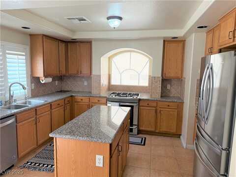 10780 Glacier Rapids Court, Henderson, NV 89052