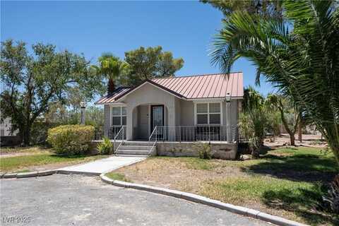 8015 La Cienega Street, Las Vegas, NV 89123
