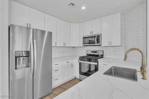8416 Kawala Drive, Las Vegas, NV 89128