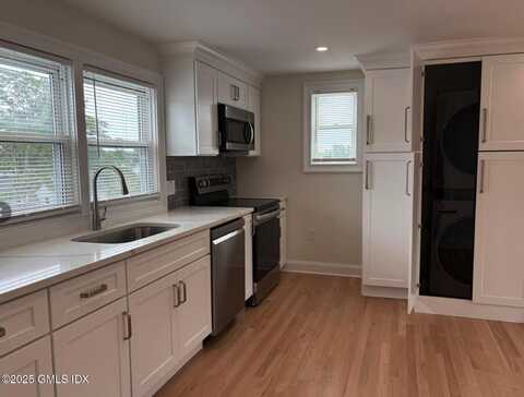 15 Lyon Avenue, Greenwich, CT 06830
