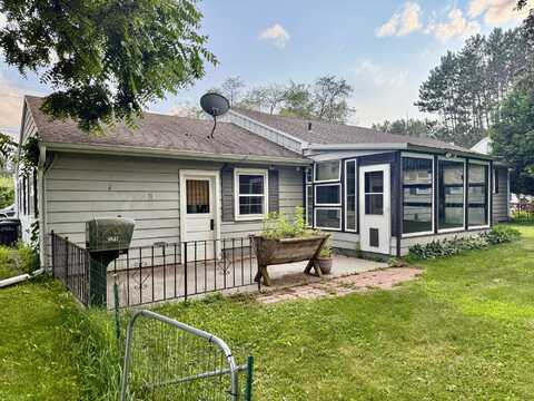 1427 SOMO AVE E, Tomahawk, WI 54487
