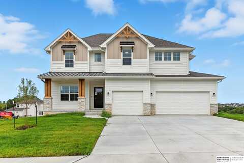 10508 S 117th Street, Papillion, NE 68046