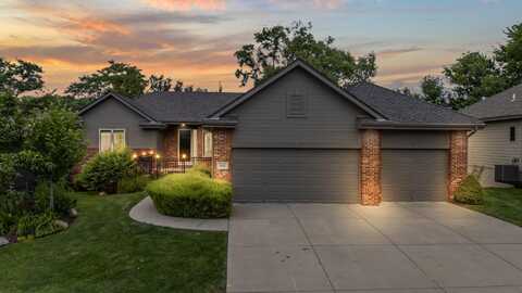 1422 S 190th Plaza, Omaha, NE 68130