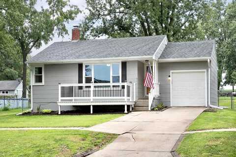 309 4th Street, Yutan, NE 68073