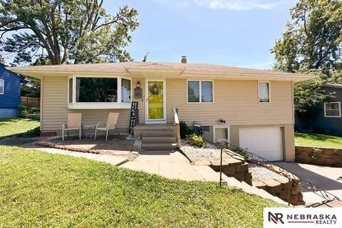111 Cedar Street, Bellevue, NE 68005
