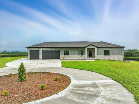 5830 Rock Creek Road, Ceresco, NE 68017