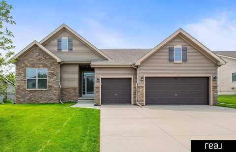 17105 chandler Street, Omaha, NE 68136