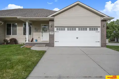 2553 N Laverna, Fremont, NE 68025