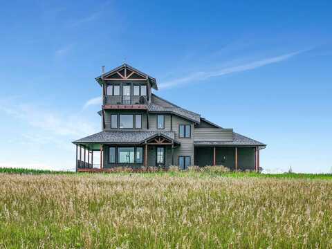 1015 E Road, Palmyra, NE 68418