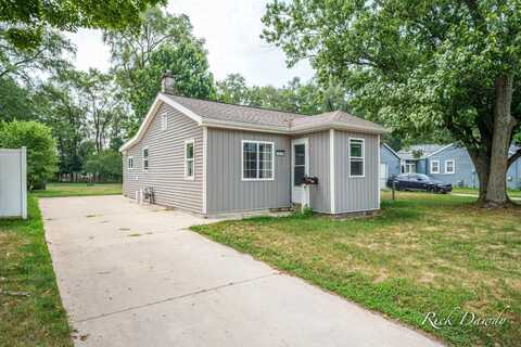 1018 35th Street SW, Wyoming, MI 49509