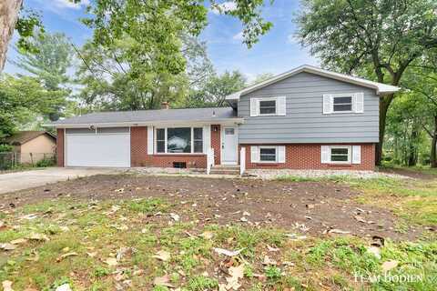 1479 Brookwood Court SE, Kentwood, MI 49508
