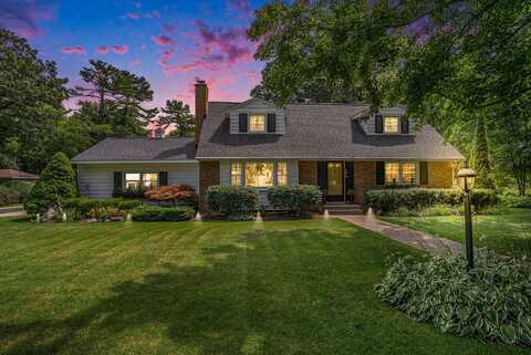 126 N Fruitport Road, Spring Lake, MI 49456