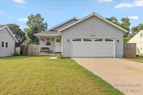 1314 Hollywood Street NE, Grand Rapids, MI 49505