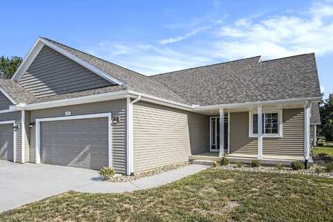 522 Mckinley Court, Three Rivers, MI 49093