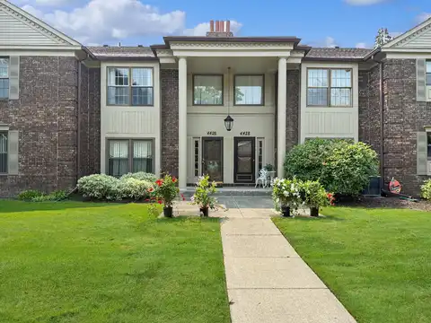 4426 Knightsbridge Lane, West Bloomfield, MI 48323