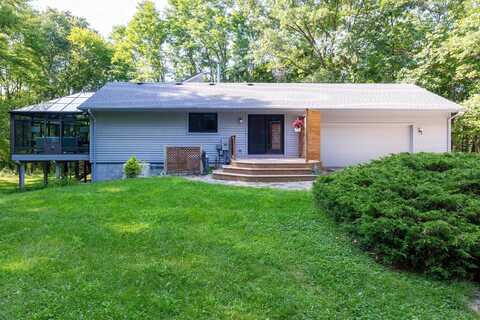 8443 Donovan Road, Dexter, MI 48130