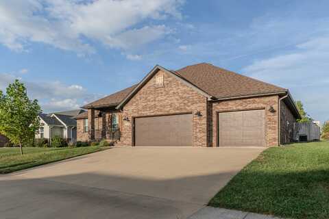 3764 N Huntington Avenue, Springfield, MO 65803