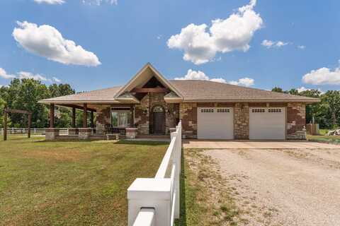 201 Pioneer Drive, Seymour, MO 65746