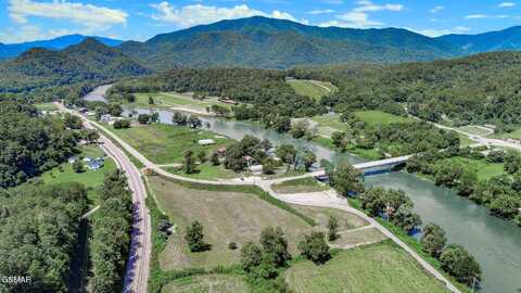 130 & 110 Only Way, Del Rio, TN 37727