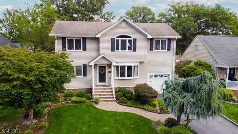 10 Sunset Dr, Clark, NJ 07066