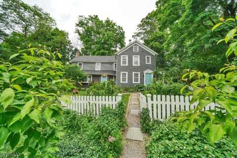 59 Budd Ave, Chester, NJ 07930