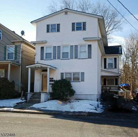 71 Railroad Ave, Washington, NJ 07882
