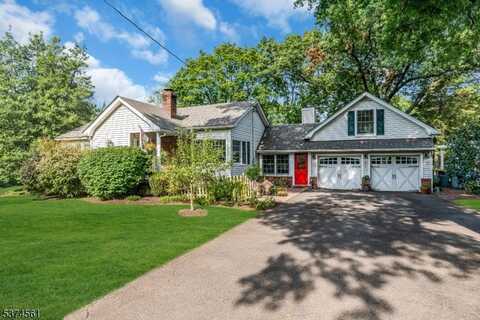 4 Washington Ave, Franklin, NJ 08540