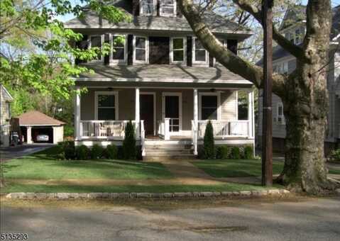 40 Dunnell Rd, Maplewood, NJ 07040