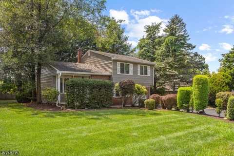 41 Hopper Ave, Westwood, NJ 07675