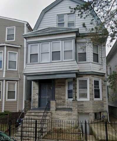 12 Maple Ave, Irvington, NJ 07111
