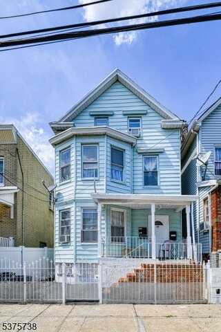 19 Rankin St, Elizabeth, NJ 07206