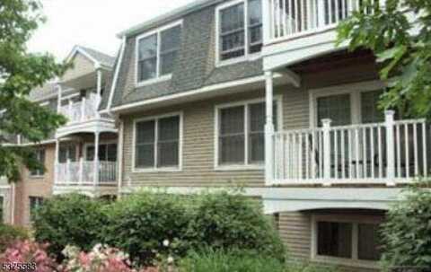 102 Central Park Pl, Ramsey, NJ 07446
