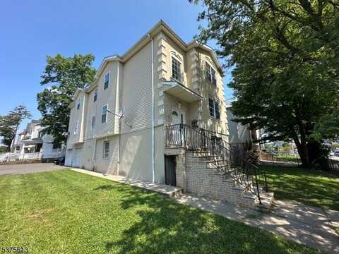 75 S Harrison St, East Orange, NJ 07018