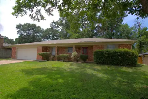 7415 Hollyoak Dr, Tyler, TX 75703