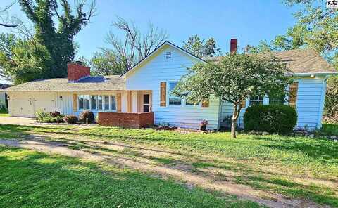 1408 E 23rd Ave, Hutchinson, KS 67502