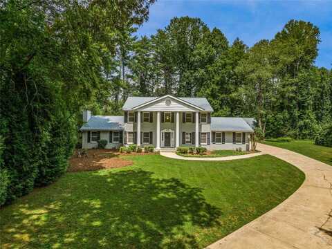 399 Evergreen Street, Brevard, NC 28712