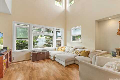 87-109 Kulaaupuni Street, Waianae, HI 96792