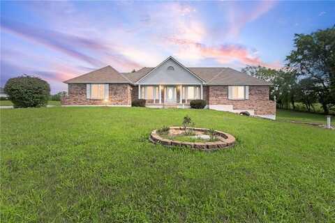 31508 E Truman Road, Buckner, MO 64016