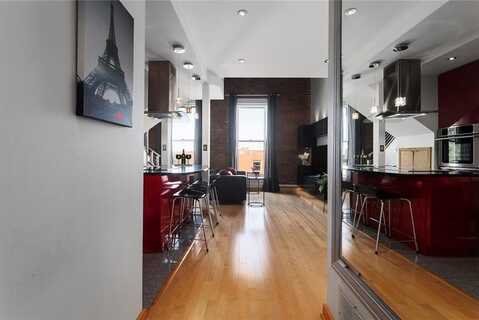 113 W 5th Street, Kansas City, MO 64105