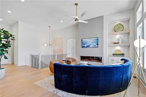 22165 W 94th Terrace, Lenexa, KS 66220