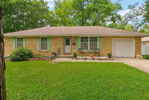 714 SW Williams Street, Lees Summit, MO 64081