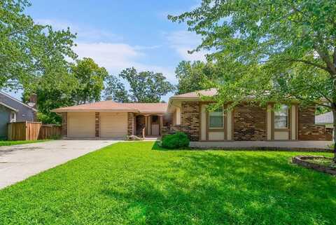 1604 SW 18th Street Court, Blue Springs, MO 64015