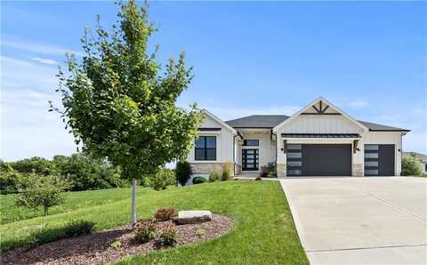 17117 W 197th Street, Spring Hill, KS 66083