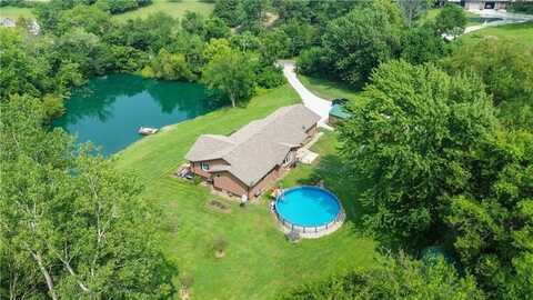 7114 S Oak Hill School Road, Oak Grove, MO 64075