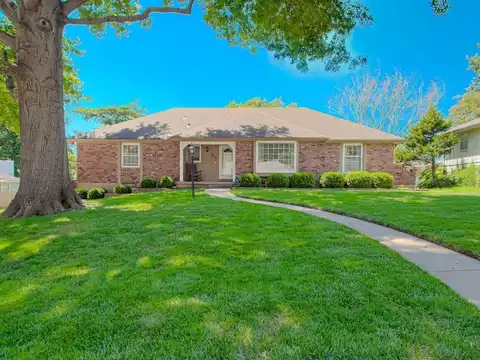 4312 S Greenwich Lane, Independence, MO 64055