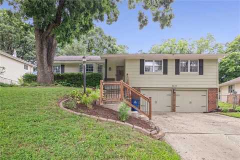 5217 N Wyandotte Street, Gladstone, MO 64118
