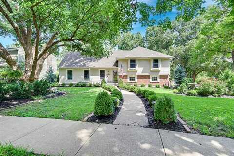 10600 W 101st Terrace, Overland Park, KS 66214