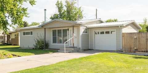 110 Abbott Dr, Mountain Home, ID 83647